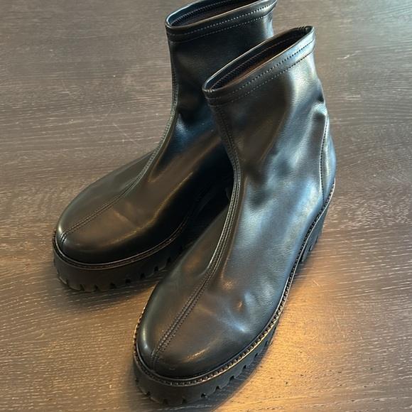 Frame Le Croyden Faux Leather Pull on Lug Sole Boot Blqck - Picture 13 of 14